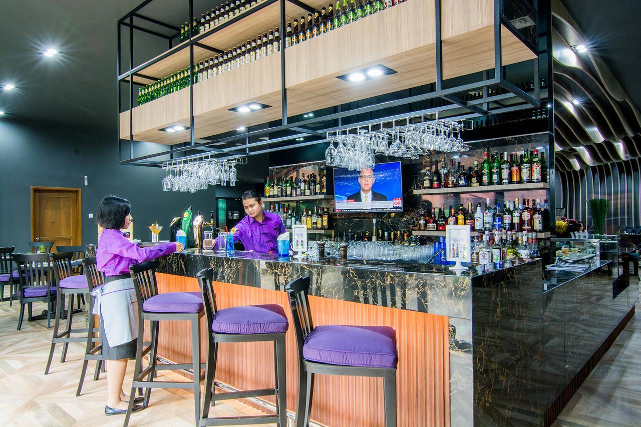 Mercure Yangon Kaba Aye Exteriör bild
