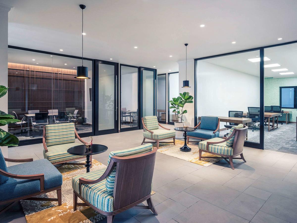 Mercure Yangon Kaba Aye Exteriör bild