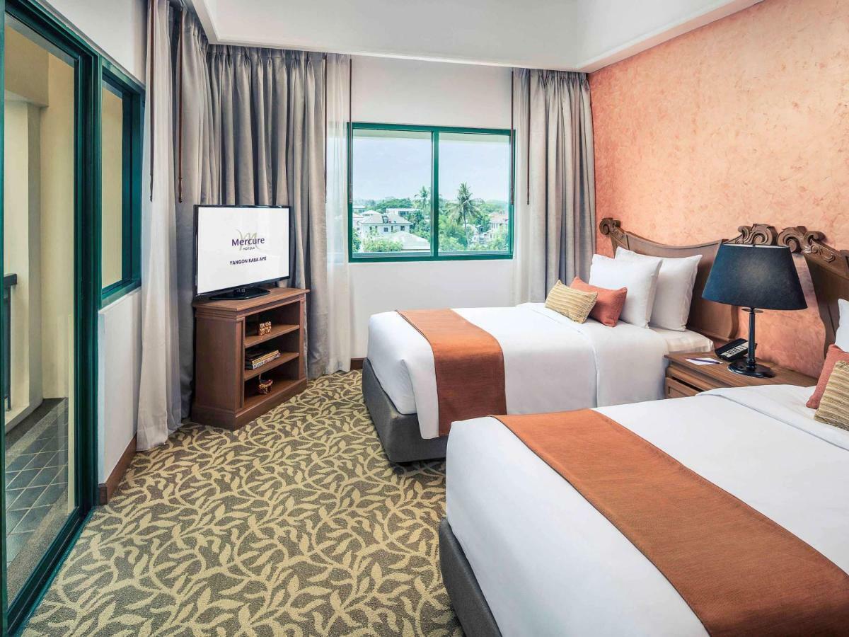 Mercure Yangon Kaba Aye Exteriör bild